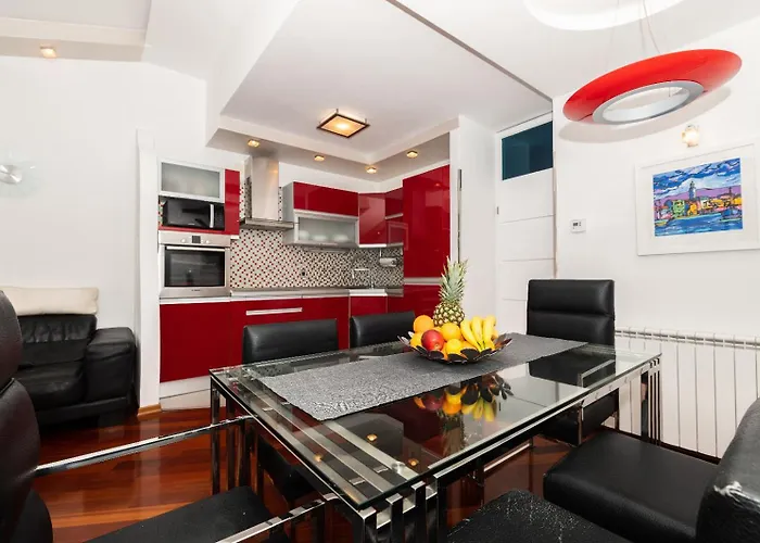 Apartments Luka Toni