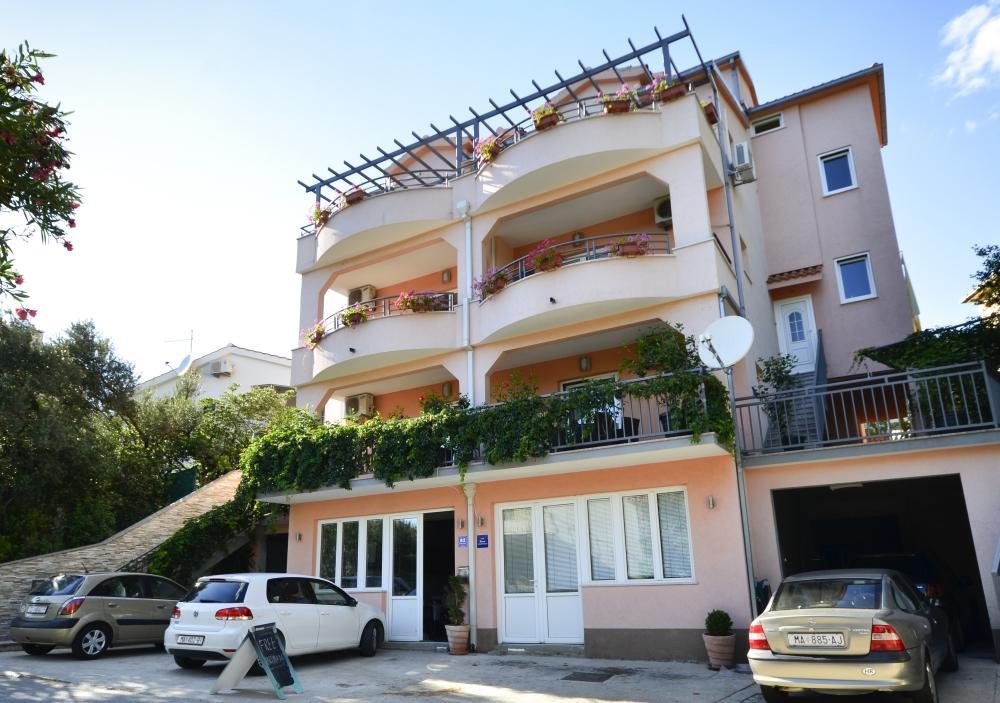 Apartment Luka Toni Krvavica